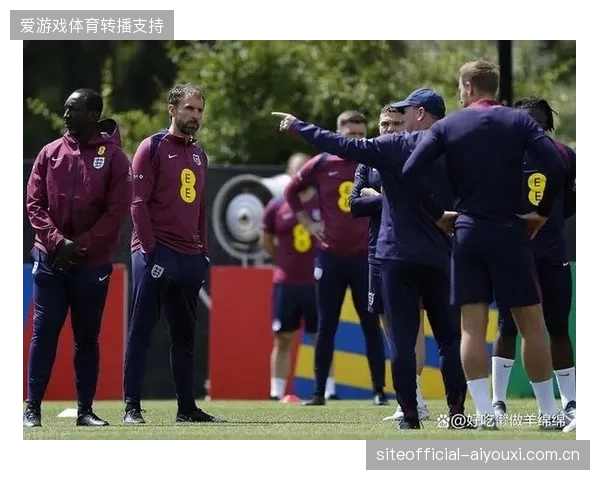 英格兰队热身赛表现并未完全反映实力，索斯盖特需解决球队面对密集防守时的破局难题